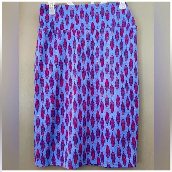Cassie LuLaRoe Pencil Skirt size Medium. - Picture 1 of 5